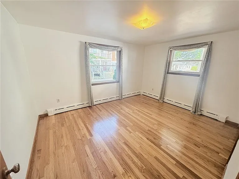 25 Thurston Ave #B — Photo 8
