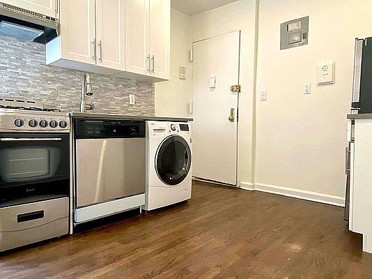 1st image of 222 Thompson St APT 15