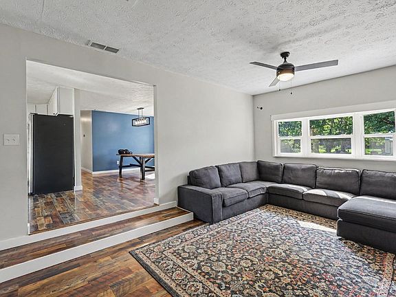 4th image of 4006 Alexander Ln