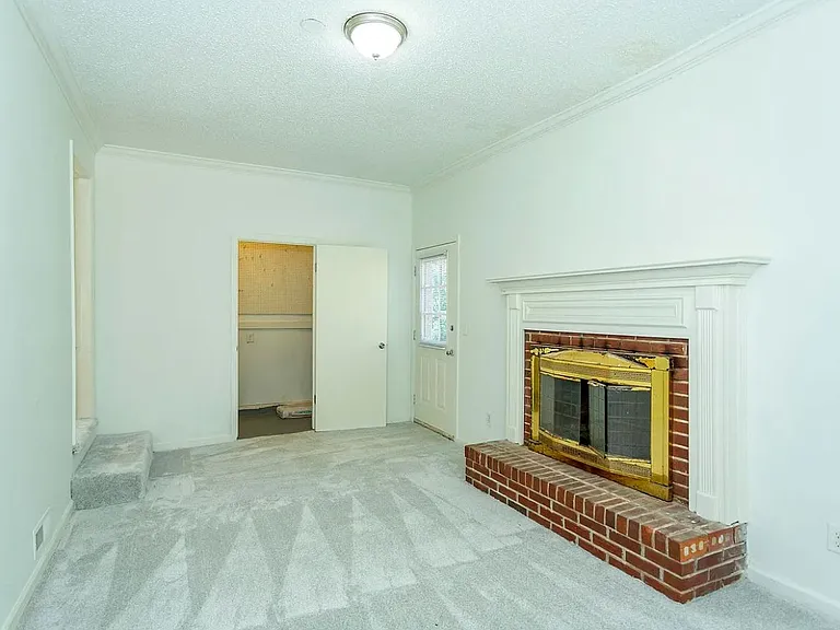 1152 Dogwood Ln — Photo 11