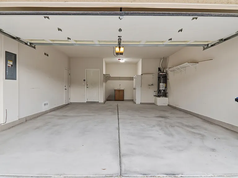 2604 Memphis Ave — Photo 40