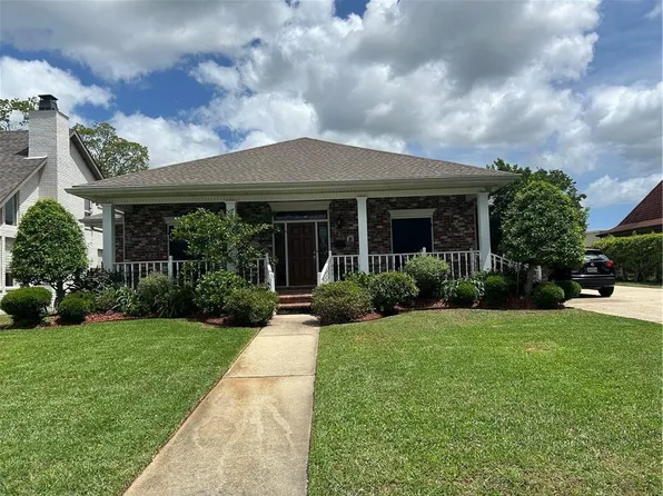 725 Marlene Dr, Gretna, LA 70056