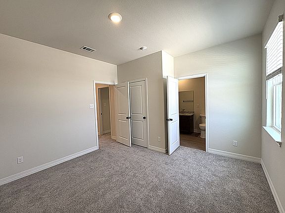 3rd image of 1154 Lindsey Dr #A