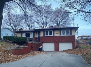 3509 Beck Rd, Saint Joseph, MO 64506