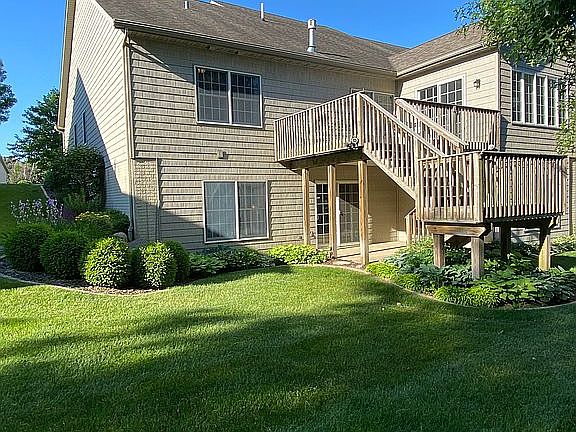 2nd image of 2401 W Chandler Ct