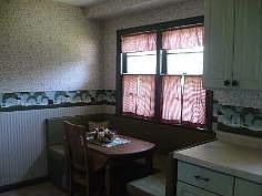 4th image of 418 W Florence Ave
