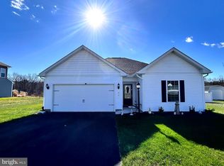90 Rappahannock Run, Falling Waters, WV 25419