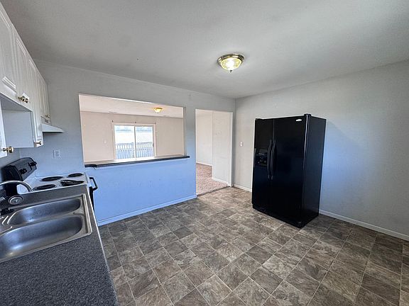 4th image of 399 W Allen St APT B
