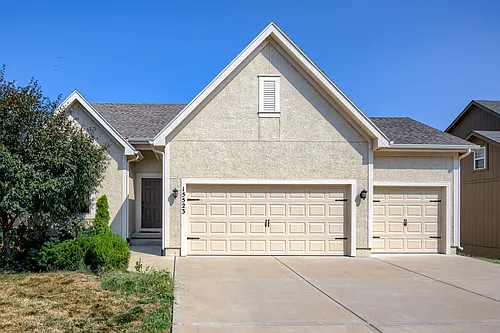15523 Valley View Dr Photo 1