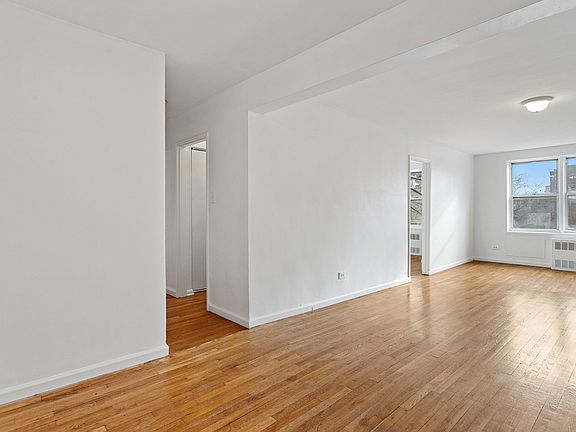 4th image of 75 Hawthorne St APT 3C