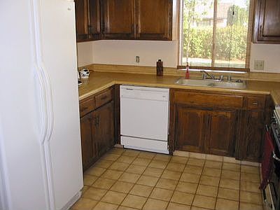 4th image of 17799 Avenue 280 APT A