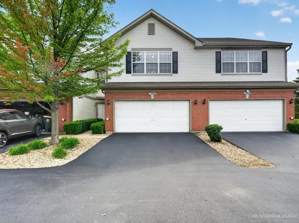 1286 W Black Wolf Rd, Round Lake, IL 60073