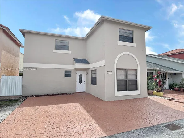11524 SW 6th St, Sweetwater, FL 33174