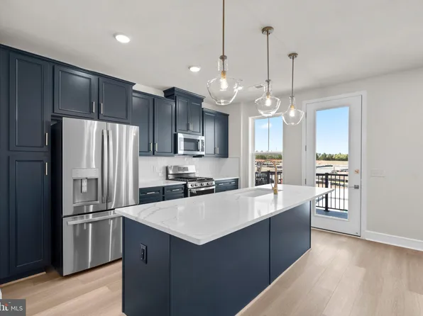 21785 Croxley Ter, Ashburn, VA 20148