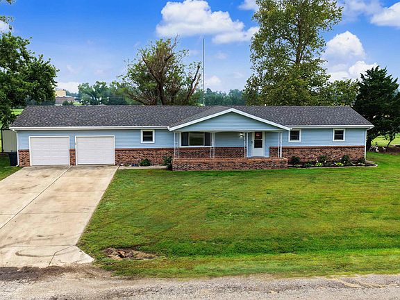 2nd image of 116 Sunset Ln