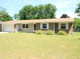 2093 Acorn Dr, Stevensville, MI 49127