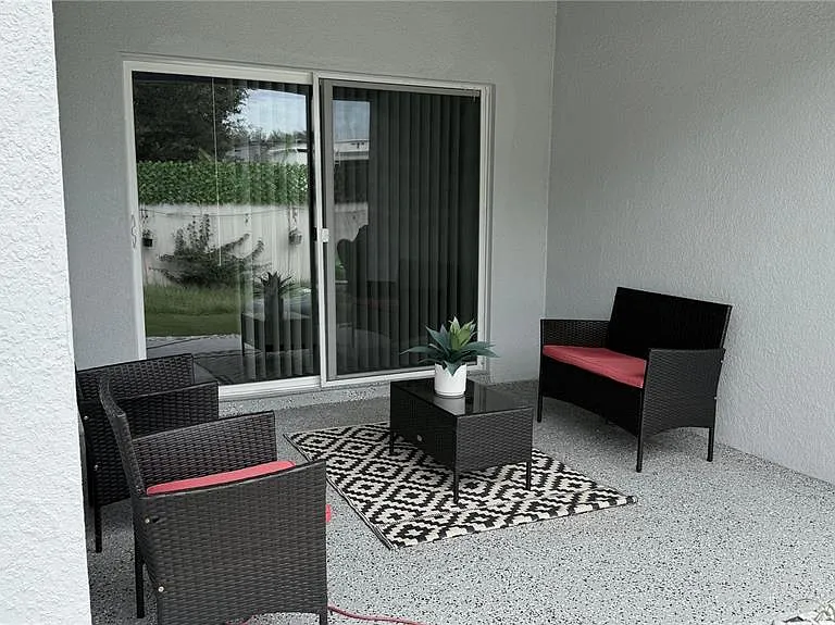 225 Lawson Ave — Photo 20