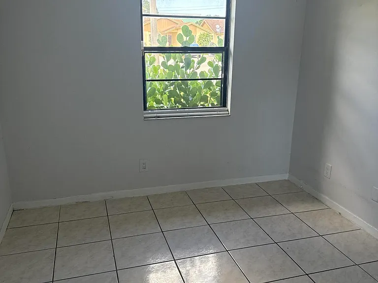 1201 White Pine Dr #1201 — Photo 6