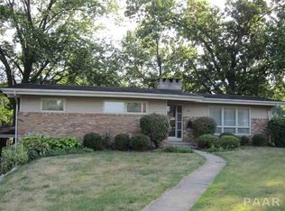 123 Longwood Dr, Canton, IL 61520
