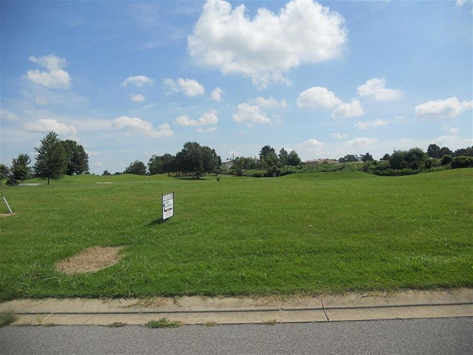 1st image of Fairway Dr