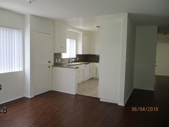 3rd image of 1611 Armacost Ave APT 1