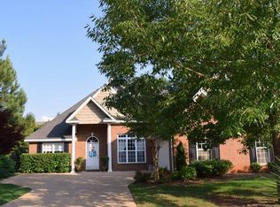 1867 Shadow Bend Ln, Auburn, AL 36830