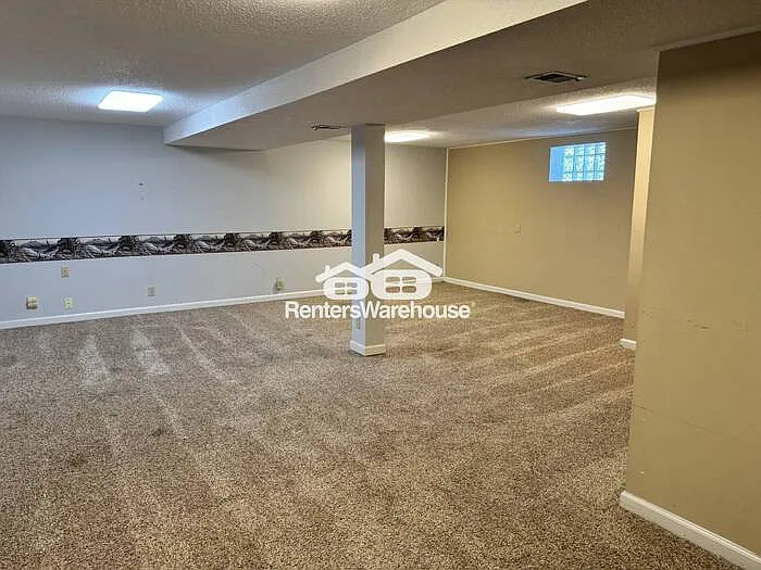 10801 Edgecliffe Dr — Photo 15