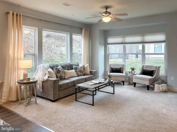 44 Wexford Ct, Morgantown, PA 19543