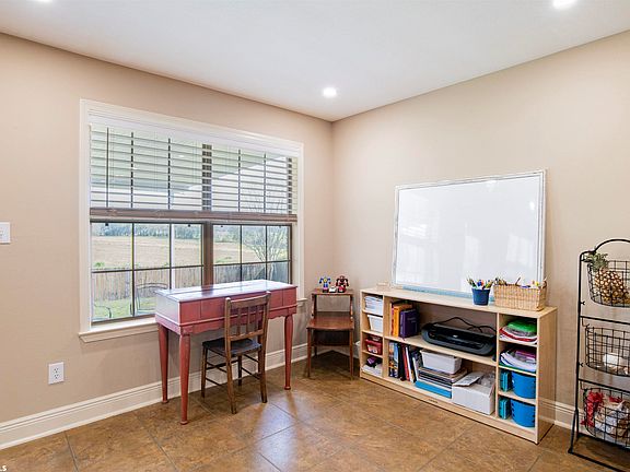 5th image of 24242 Raynagua Blvd