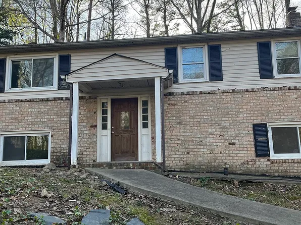 114 Fairwood Dr, North Chesterfield, VA 23235