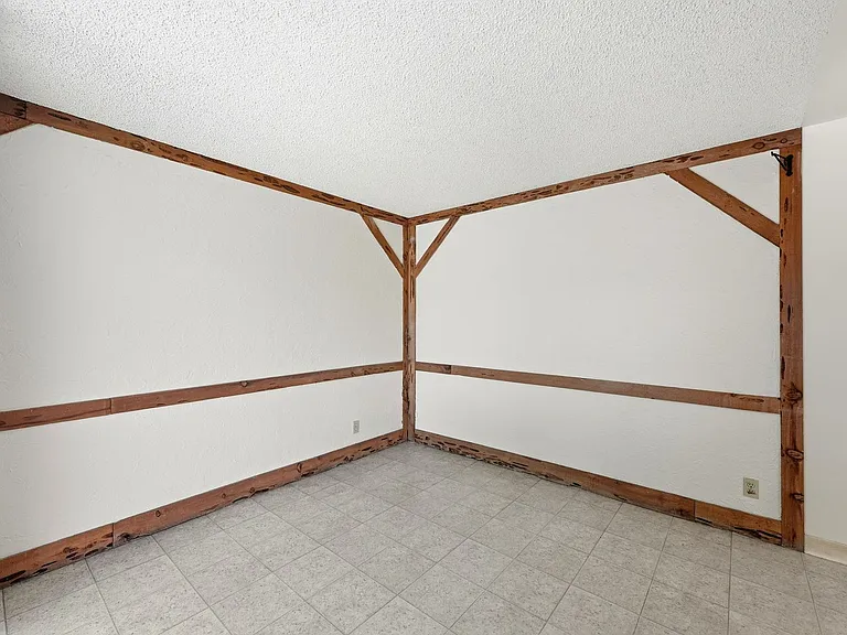 5880 Taormino Ave — Photo 18