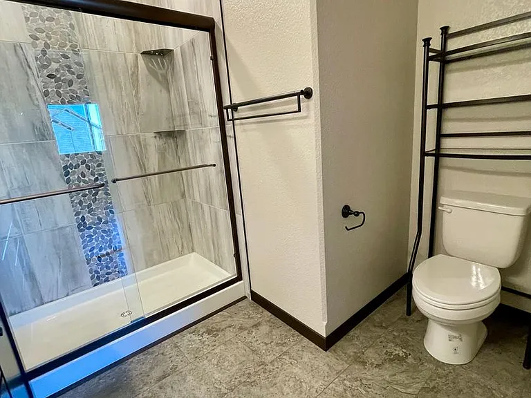 557 Mace Dr — Photo 16
