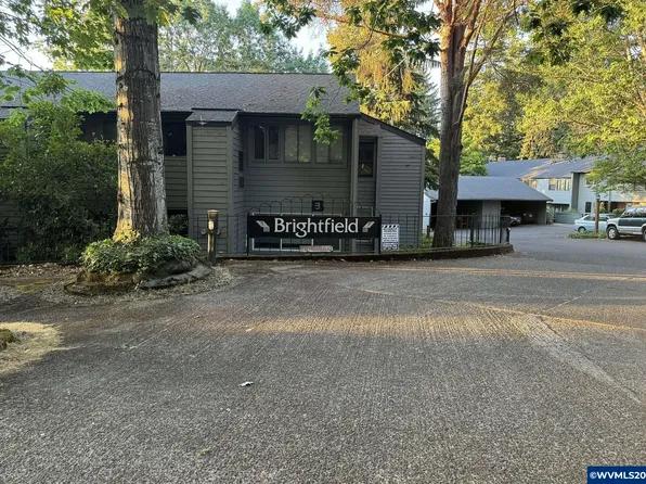 8807 SW Brightfield Cir, Tigard, OR 97223