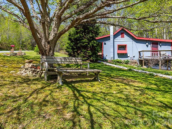 26th image of 874 & 888 Bluff Mountain Rd