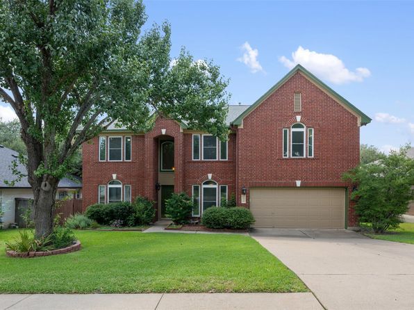 3635 Flora Vista Loop