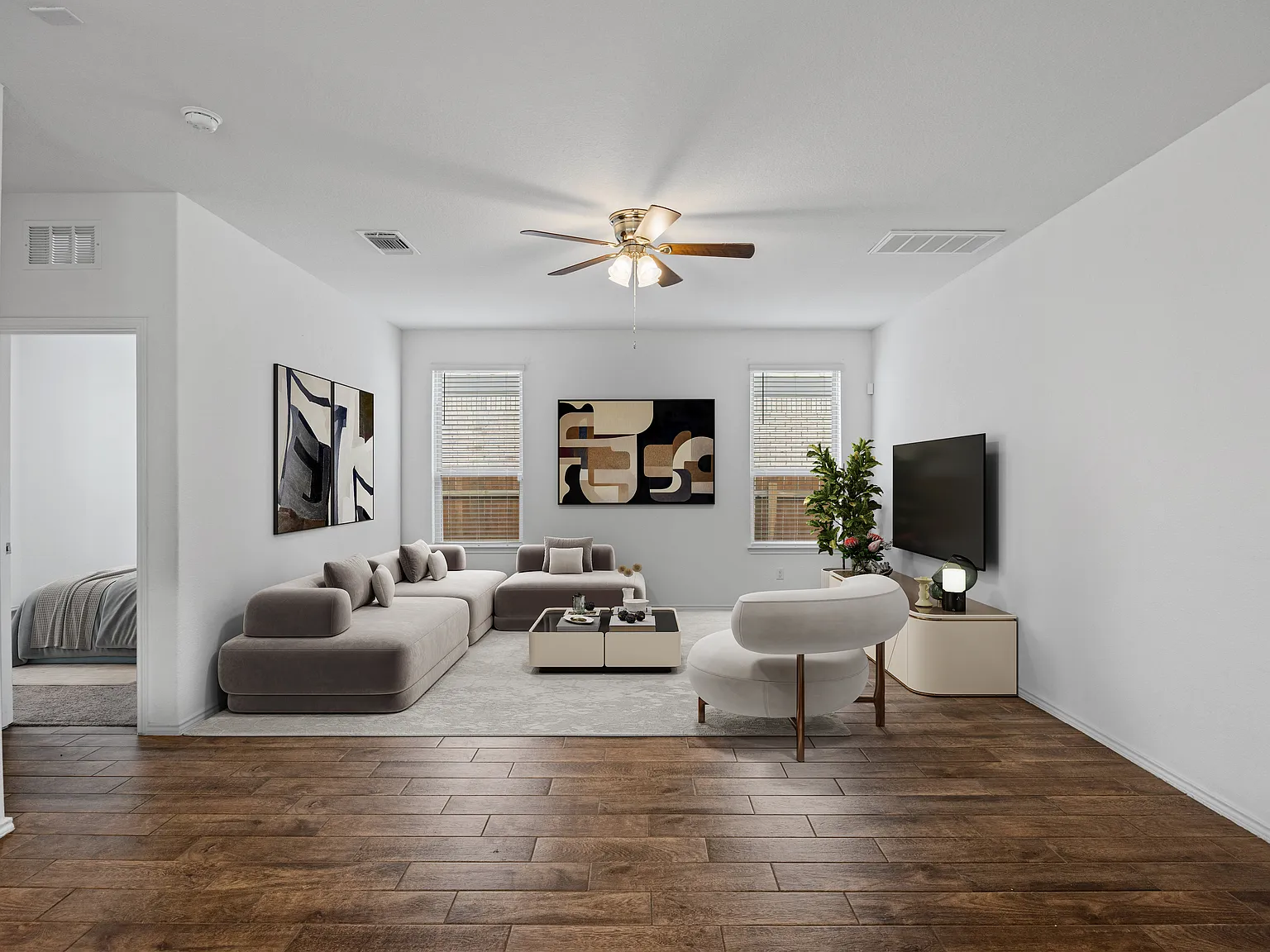 4 bed, 2050 sqft, $2,300 — Photo 2