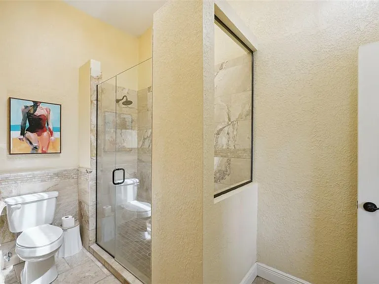 637 Pinellas Bayway S #105 — Photo 36
