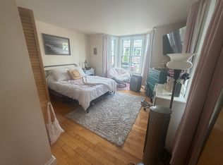 7 Strong St #1, Newburyport, MA 01950