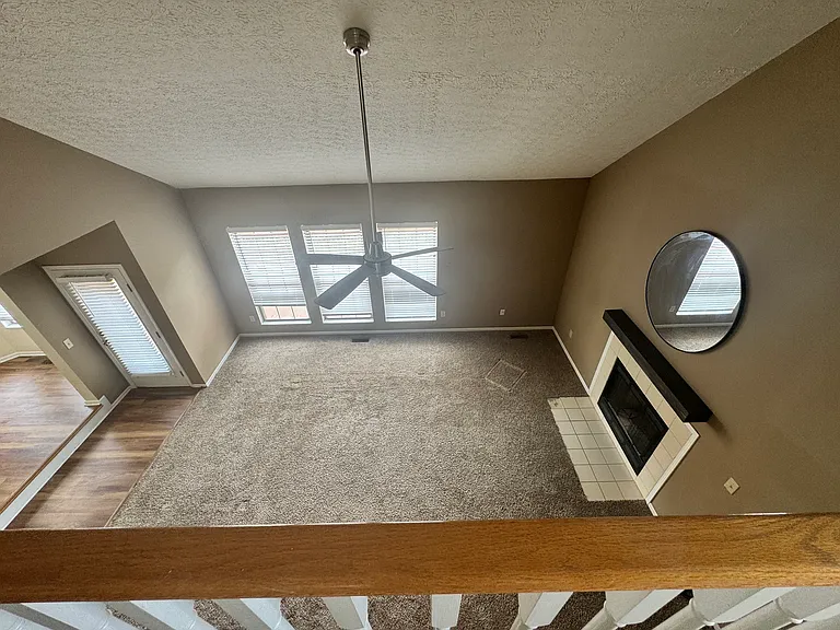 5698 Grantham Ln — Photo 9