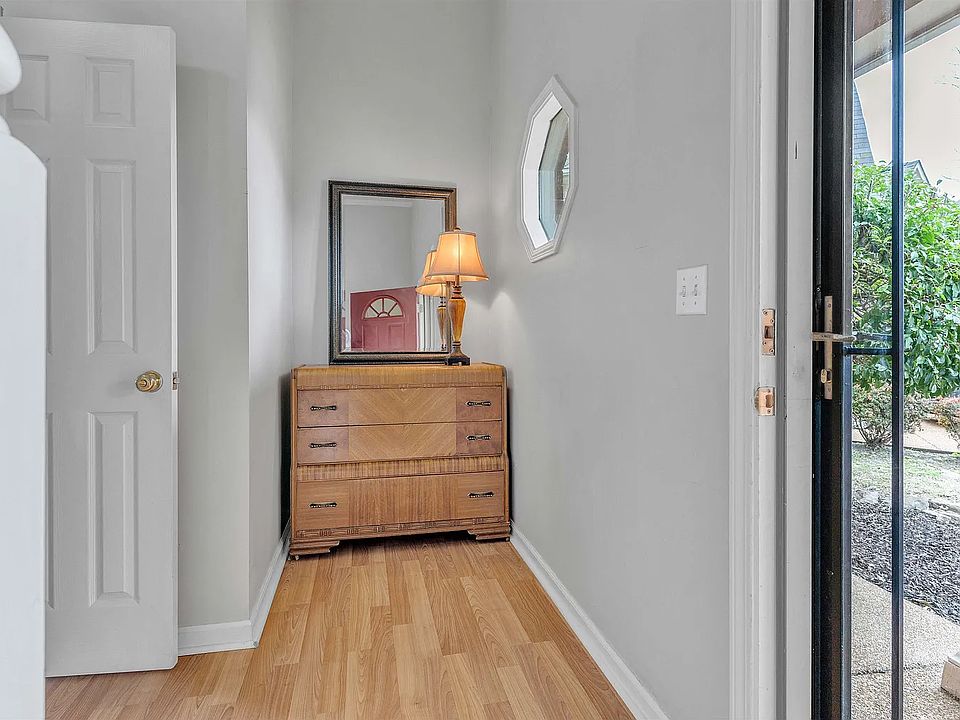 1st image of 8676 Ashley Glen Cir N