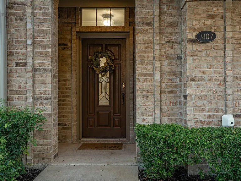 3107 Sweetwater Cv #1 — Photo 2