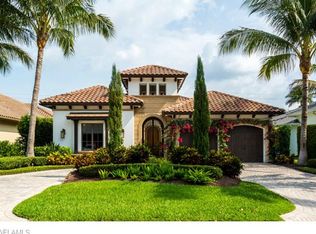 671 Fairway Ter, Naples, FL 34103