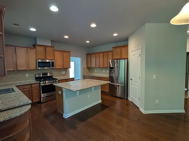 4848 Pepper Dr — Photo 2