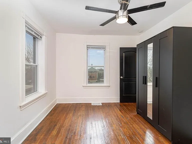 719 N Plum St #2 — Photo 15