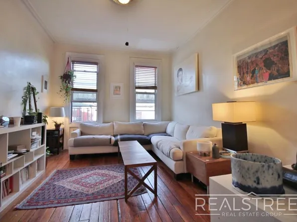 1154 Myrtle Avenue image 1 of 8