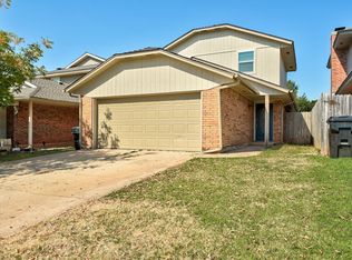 2321 Cedar Brook Dr, Moore, OK 73160