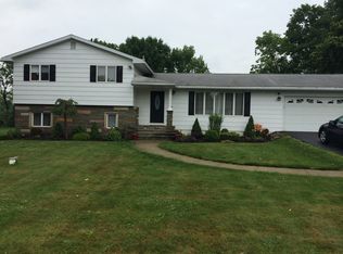27 Carson Dr, Elmira, NY 14903