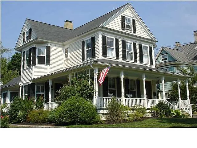 56 South St photo 1