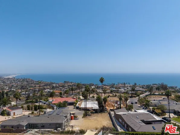 16915 Enchanted Pl, Pacific Palisades, CA 90272