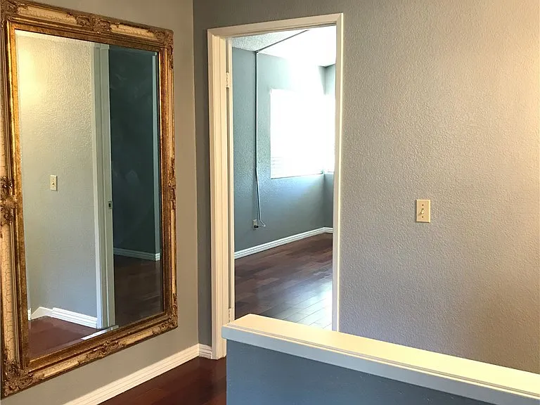 964 Summitridge Dr — Photo 8